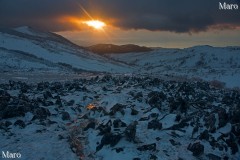 凍てつく経塚山(霊仙山九合目)から琵琶湖と夕日を望む 2013年3月