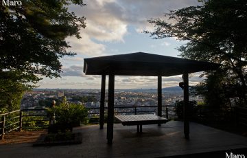 雨上がりの大吉山展望台 四阿（東屋） 『響け！ユーフォニアム』放映終了直後 京都府宇治市 2015年6月